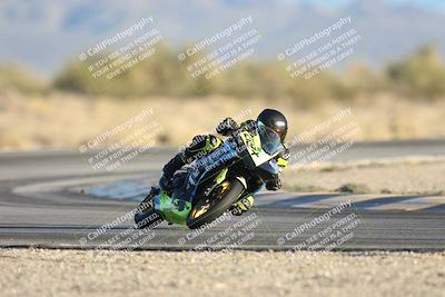 media/Dec-07-2025-CVMA (Sun) [[3e7d2de5dc]]/Race 18-Formula Twins-Formula 40 UL/